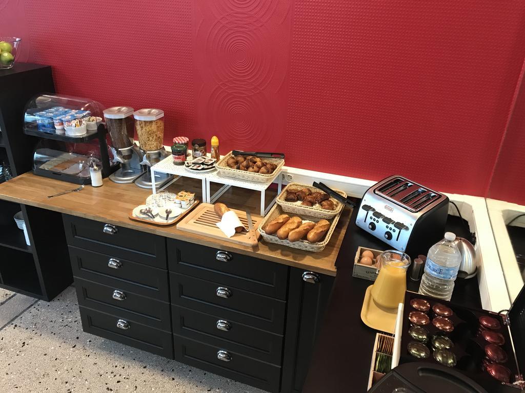 Hotel De L'Europe Тул Екстериор снимка