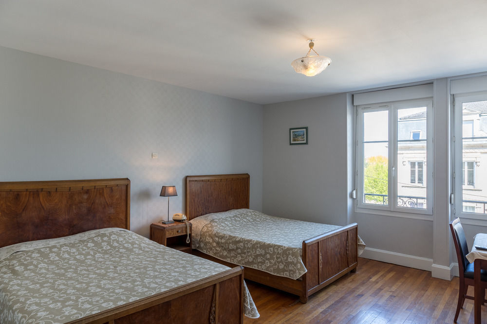 Hotel De L'Europe Тул Екстериор снимка
