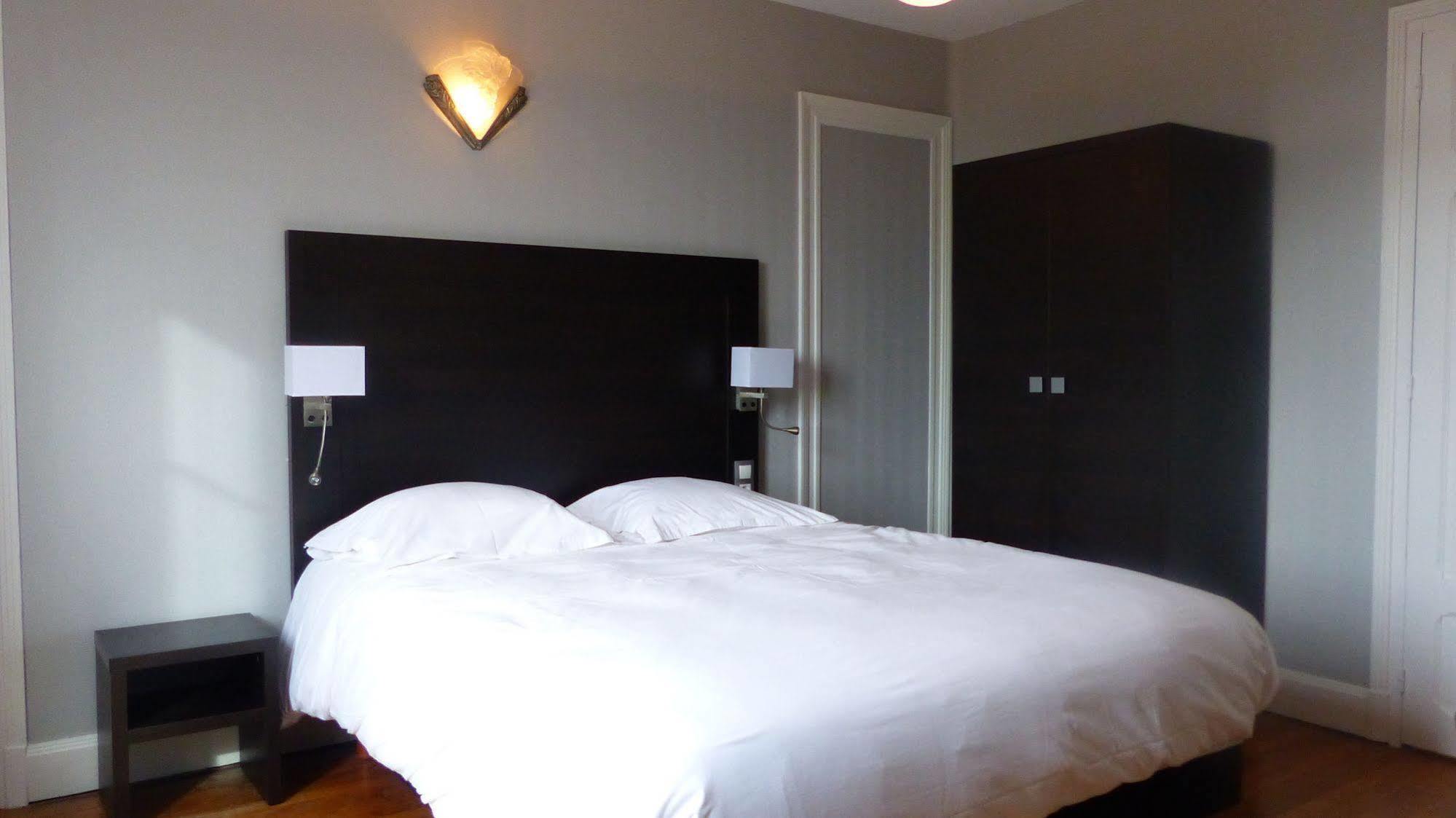 Hotel De L'Europe Тул Екстериор снимка