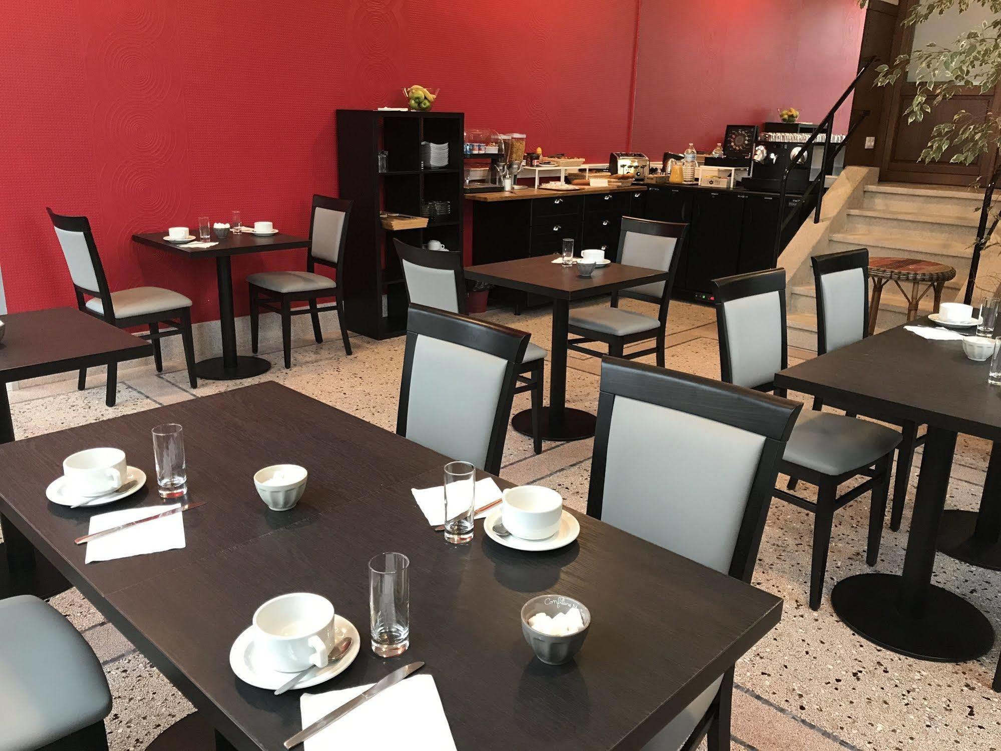 Hotel De L'Europe Тул Екстериор снимка